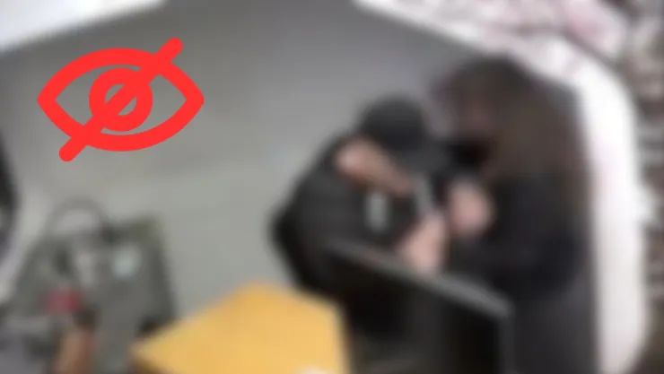 Empleado golpea brutalmente a su jefa por no darle su liquidación en Bogotá