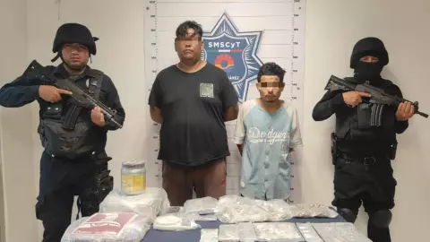 Rescatan a 2 personas retenidas en Cancún.jpg