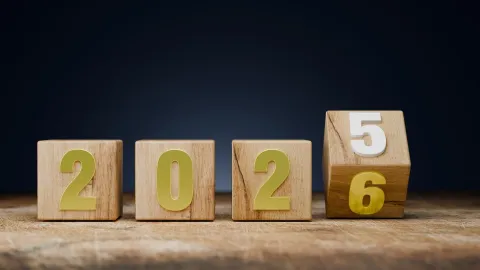 Se acerca el 2026 y Mhoni Vidente brinda algunos consejos para que los signos del zodiaco enfrenten el último tramo del año.