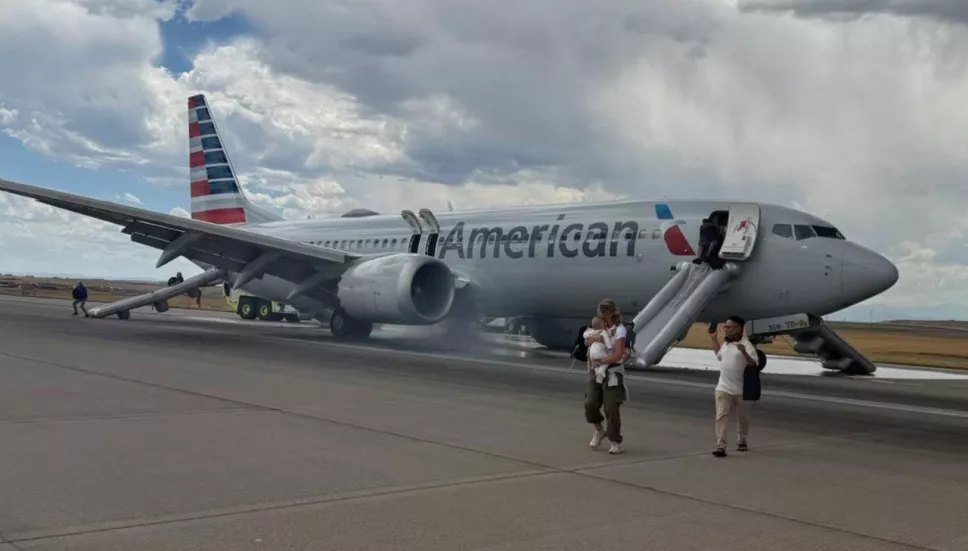Se registra incendio en avión de American Airlines