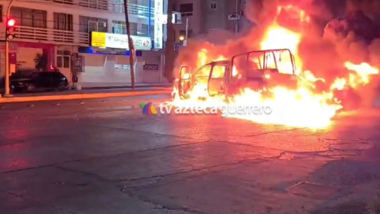 patrulla en llamas chilpancingo