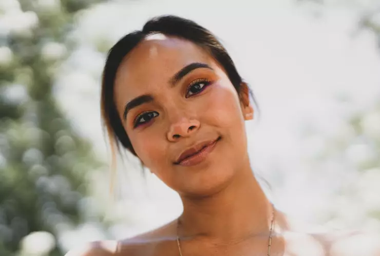 Ampolleta casera con vitaminas para lucir una piel joven y radiante