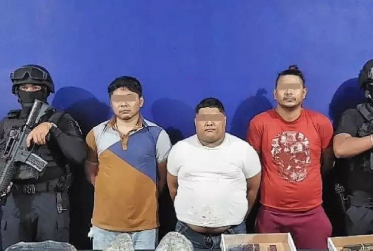 Caen tres sujetos por posesión de drogas y portación de arma de fuego