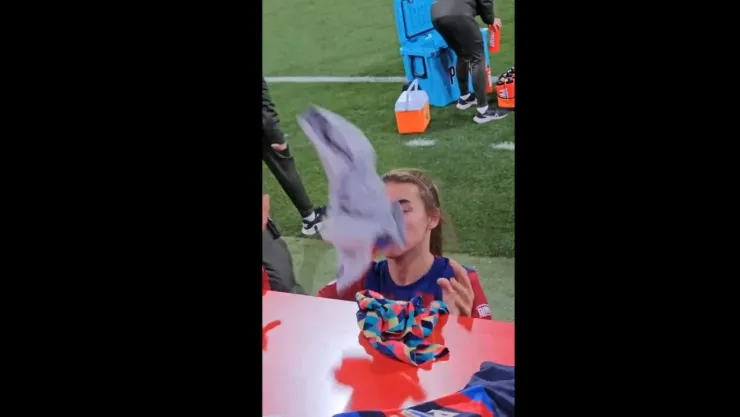 Jugadoras del Barcelona molestas