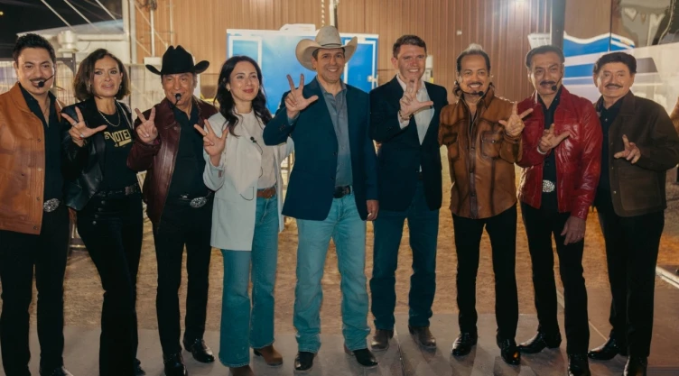 Bobby Pulido es candidato a la Cámara de Representantes de los Estados Unidos