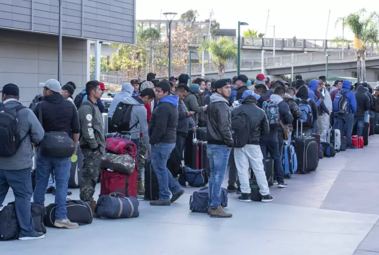 Grupo de inmigrantes en California.
