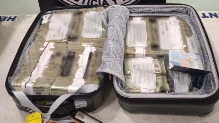 dólares sin declarar.jpg