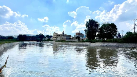 Autoridades de Protección Civil proporcionaron asistencia a 40 casas afectadas en la colonia 16 de Enero.