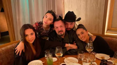 peticion-pepe-aguilar-le-hizo-angela-pleno-concierto.jpg