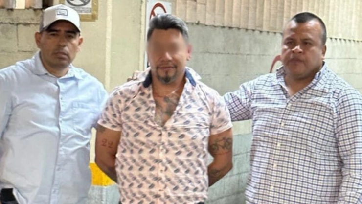 _El Tiburón”, acusado de agredir a empleado de Subway, también golpeó a policías