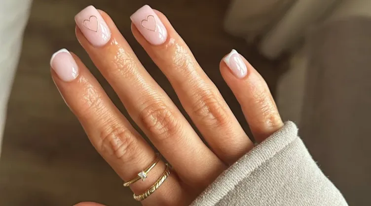 uñas 14 de febrero minimalistas