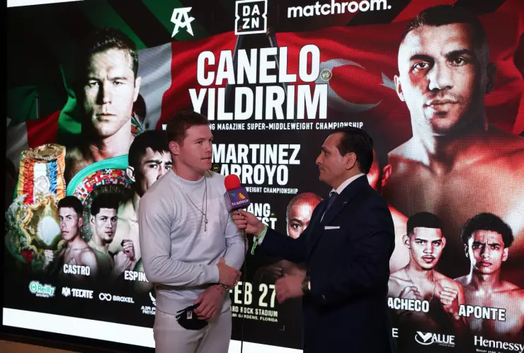 Canelo Álvarez y Avni Yildirim box azteca 