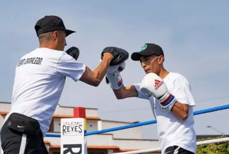 angel camaleon ayala boxeador