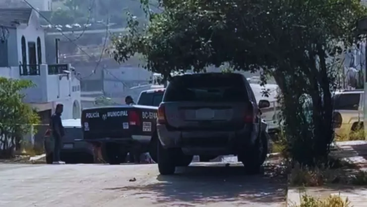 Descubren cuerpo de mujer con huellas de violencia a pocos metros de zona religiosa en La Cima, Tijuana