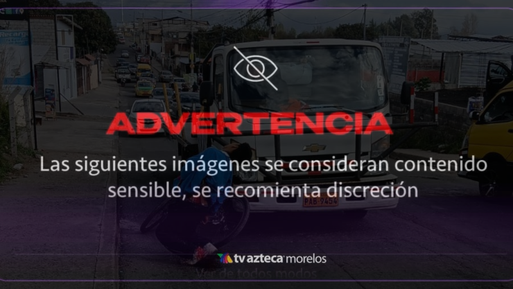 Ciclista choca contra camión con varillas