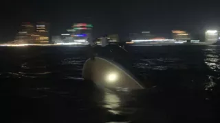 Se hunde embarcación en La Marina El Cid en Mazatlán. .jpg