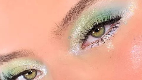 Los colores verde lima o menta aportan luz a la mirada