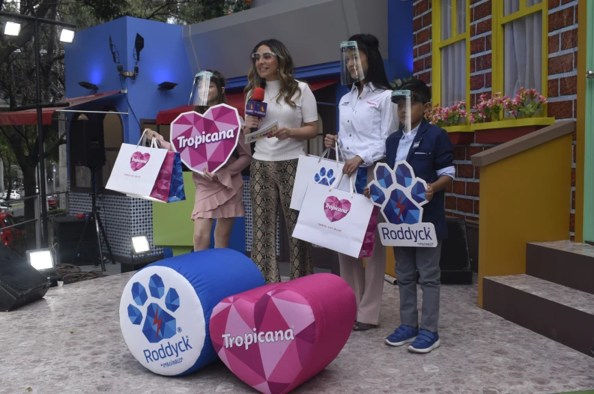 Agradecemos a cada una de estas empresas que han aportado un granito de arena para que este próximo 6 de enero generemos muchas sonrisas en niñas y niños de México.