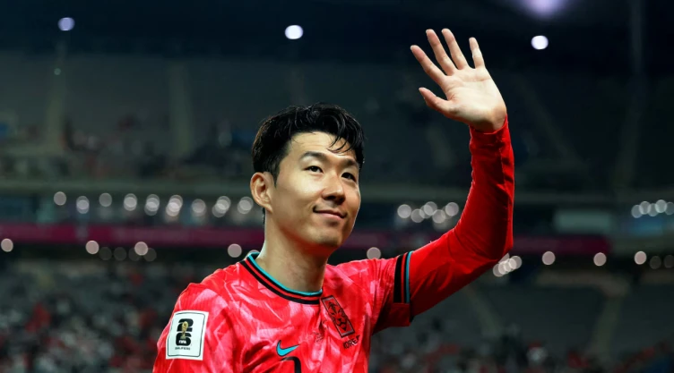 Heung-Min Son con Corea del Sur