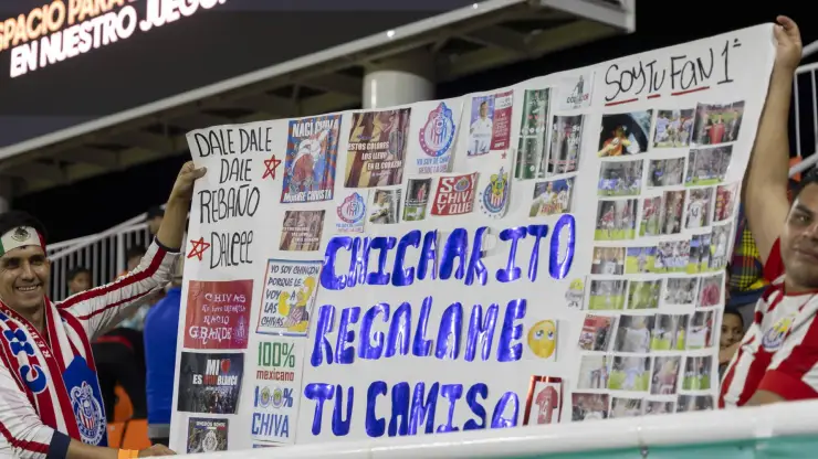 Afición de Chivas en el Estadio Cibao