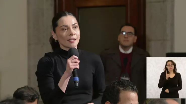 Regresa Elizabeth Vilchis a Palacio Nacional.