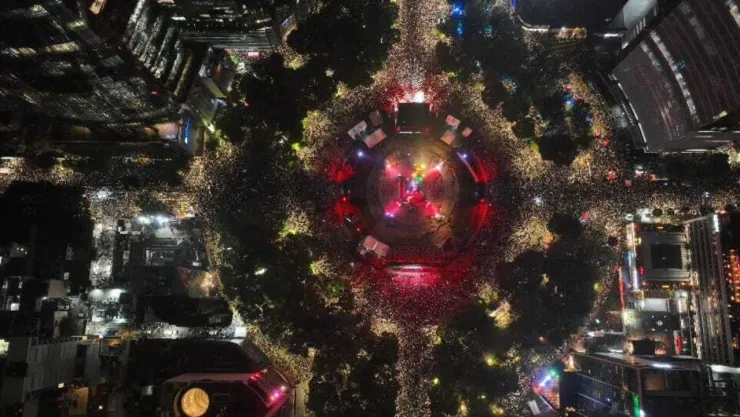 Más de un millón de aficionados celebran en Reforma y el Zócalo tras triunfo de México contra Ecuador
