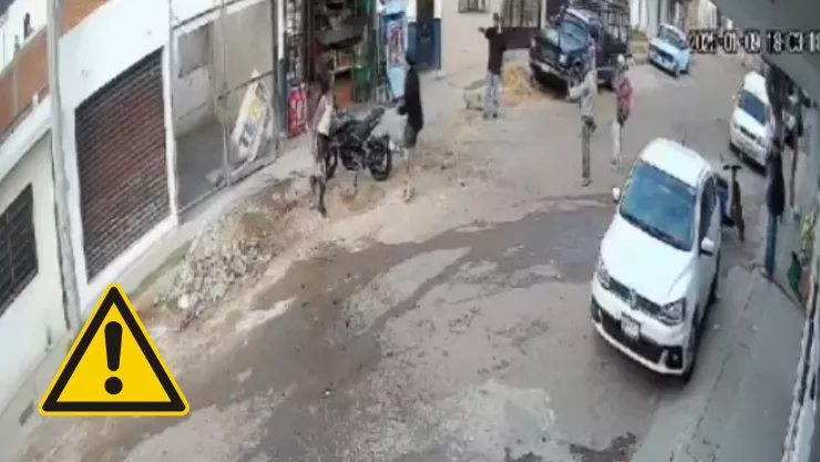 Cámara de seguridad capta agresión en tienda de abarrotes; atacaron con pala y machetes (VIDEO)