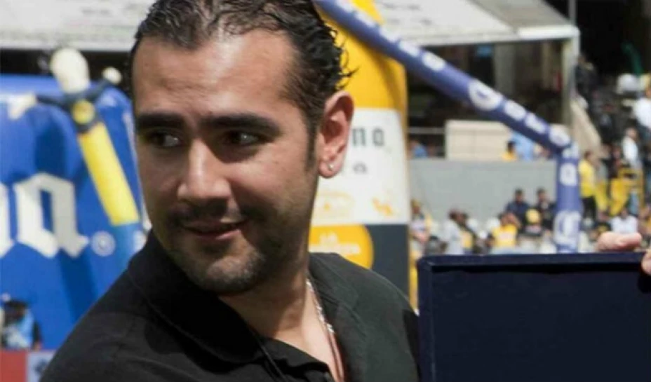 Presentamos el perfil del futbolista y comentarista deportivo que falleció hoy debido a una acumulación de gas en su departamento