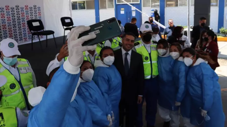 Omar García Harfuch reconoce a paramédicos
