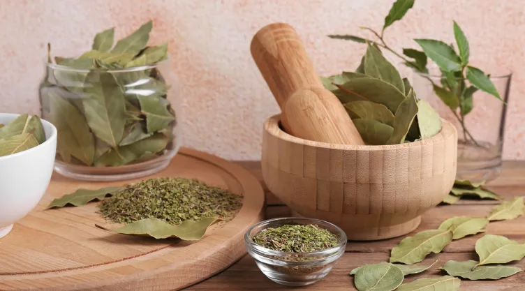 Ritual con laurel para atraer dinero y prosperidad en diciembre