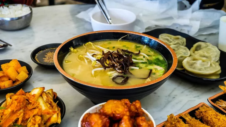 Estos alimentos te pueden ayudar a tener un mejor descanso