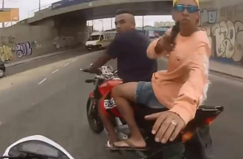 Graban muerte de ladrón de motos en Brasil