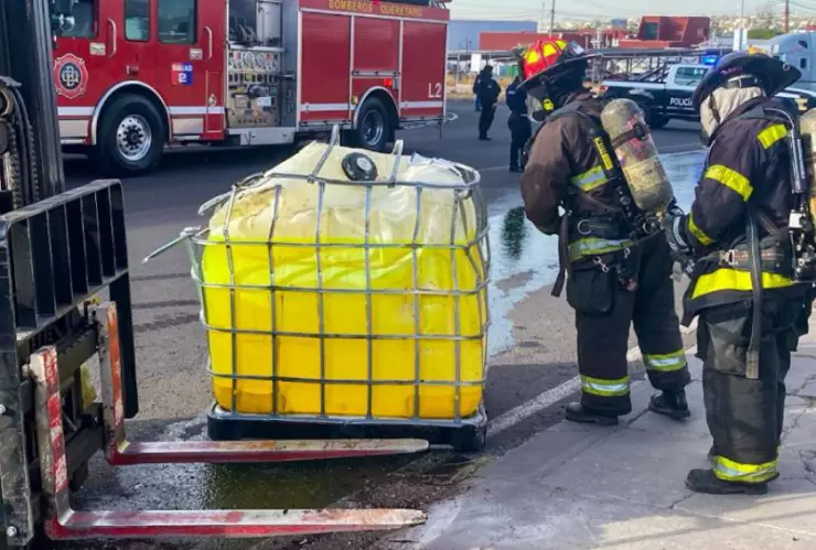 Derrame de anticongelante en Parque Industrial Jurica 13 de enero 2025