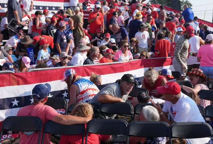 Así quedó Donald Trump tras el ataque durante el mitin de HOY sábado 13 de julio en Pensilvania