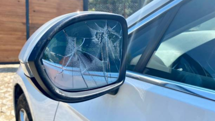 Agreden a mujer pateándola y rompiendo su espejo retrovisor en la Gustavo A Madero, CDMX