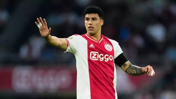 ¿Adiós a Europa? Jorge Sánchez no entraría en planes del Ajax