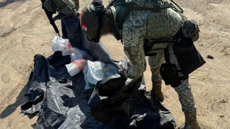 Ejército asegura fentanilo y cocaína en Huixiopa, Badiraguato.