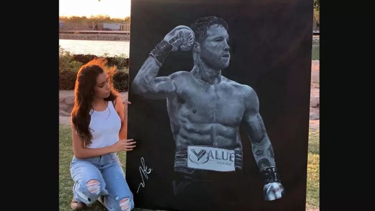 ‘Canelo’ Álvarez compra el cuadro de una joven para pagarle su carrera