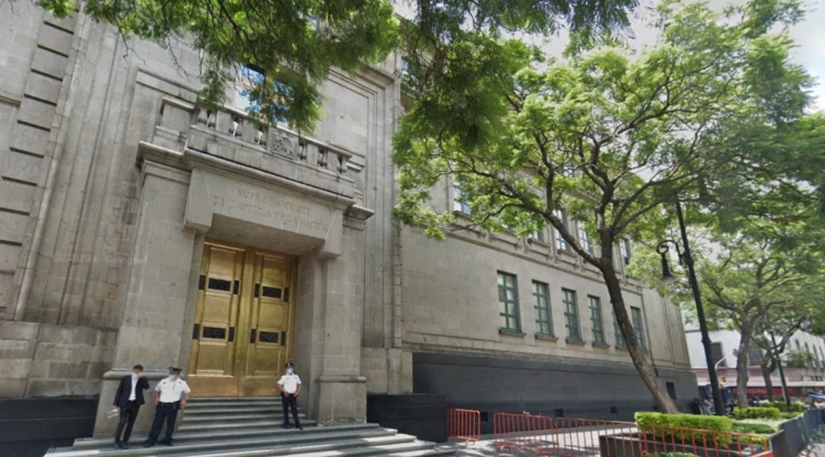 Usan oficinas de la Suprema Corte para grabar comercial en TikTok.