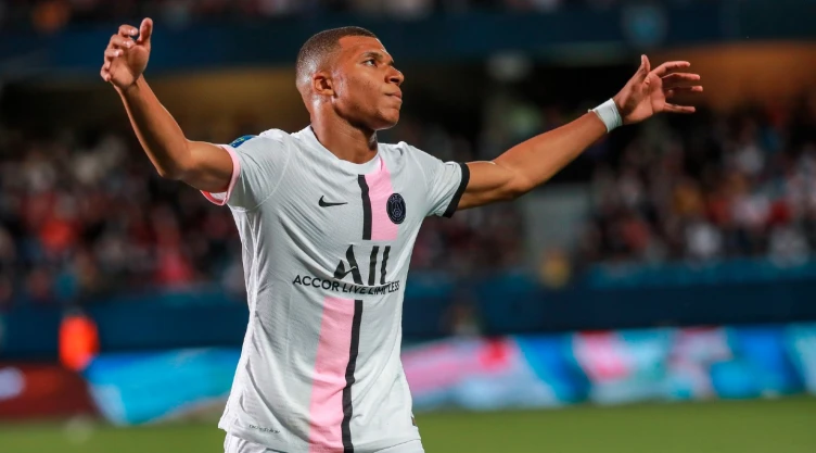 Kylian Mbappé con el PSG