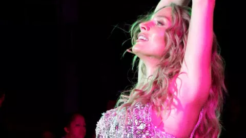 Irina Baeva Aventurera.jpg