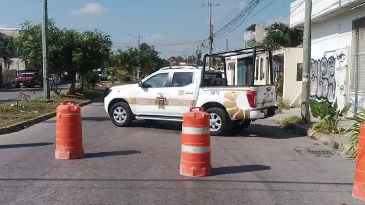 ¡Lunes de tráfico! Conoce las calles cerradas en Cancún hoy, 6 de octubre de 2025