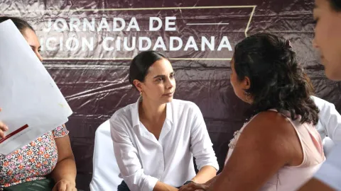 Ana Paty Peralta presente en la Jornada de Atención Ciudadana “¡Cancún nos une!”