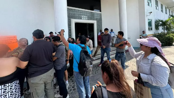 Manifestación en palacio federal