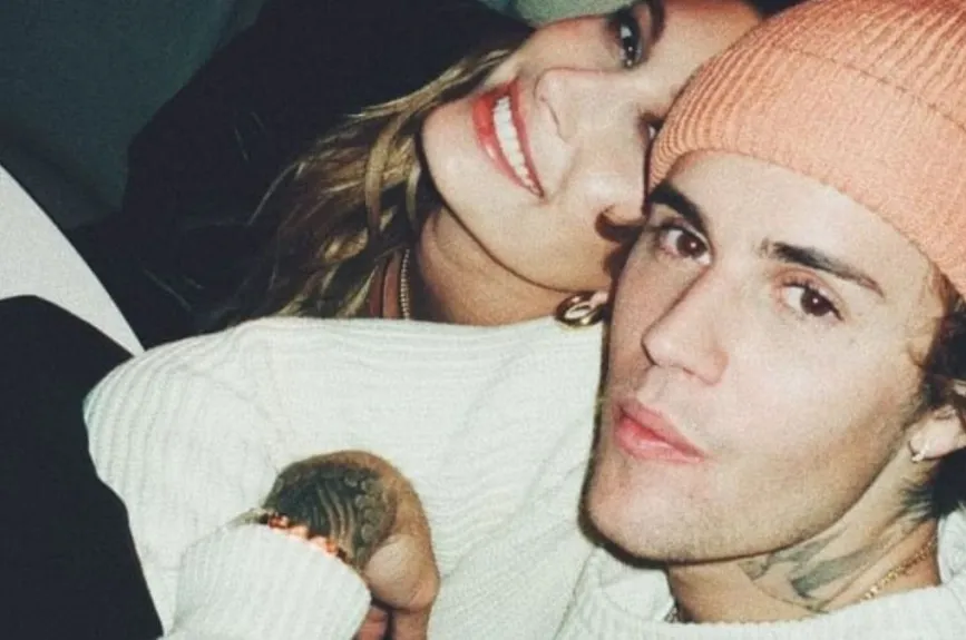 Justin y Hailey lenguas.jpg