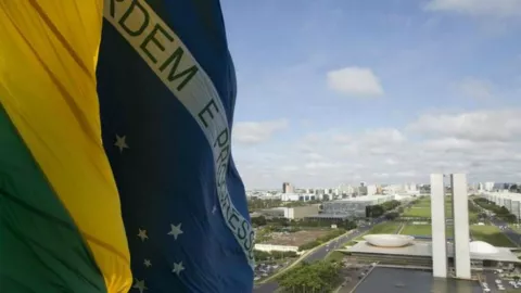 México reimpone visa a brasileños a partir de diciembre