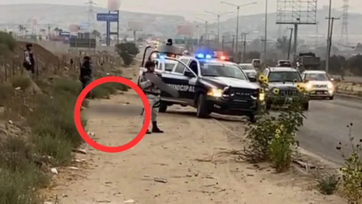 Localizan cadáver hoy 28 de agosto sobre la carretera Tecate-Tijuana