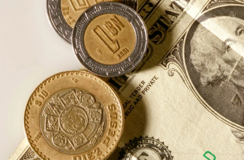 Pesos contra dólares