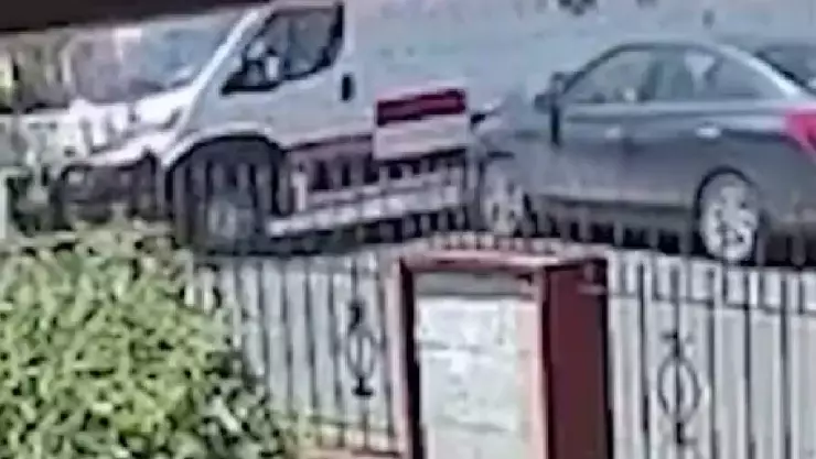 Ambulancia en impactada en calles de Mérida durante emergencia; esto pasó