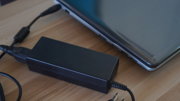 Cómo cargar la laptop para cuidar la vida útil de la batería